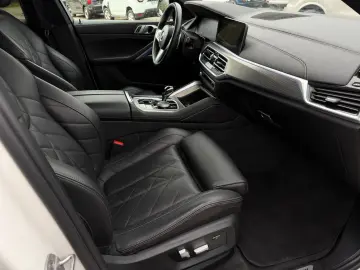 BMW X6 40i M Sport ACC R22