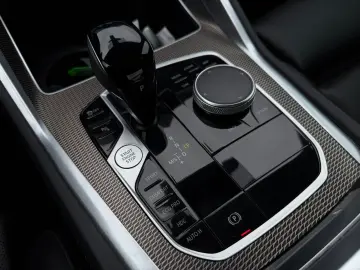 BMW X6 40i M Sport ACC R22