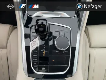 BMW X6 xDrive40i i M Sport Park-Assistent PANO HUD H