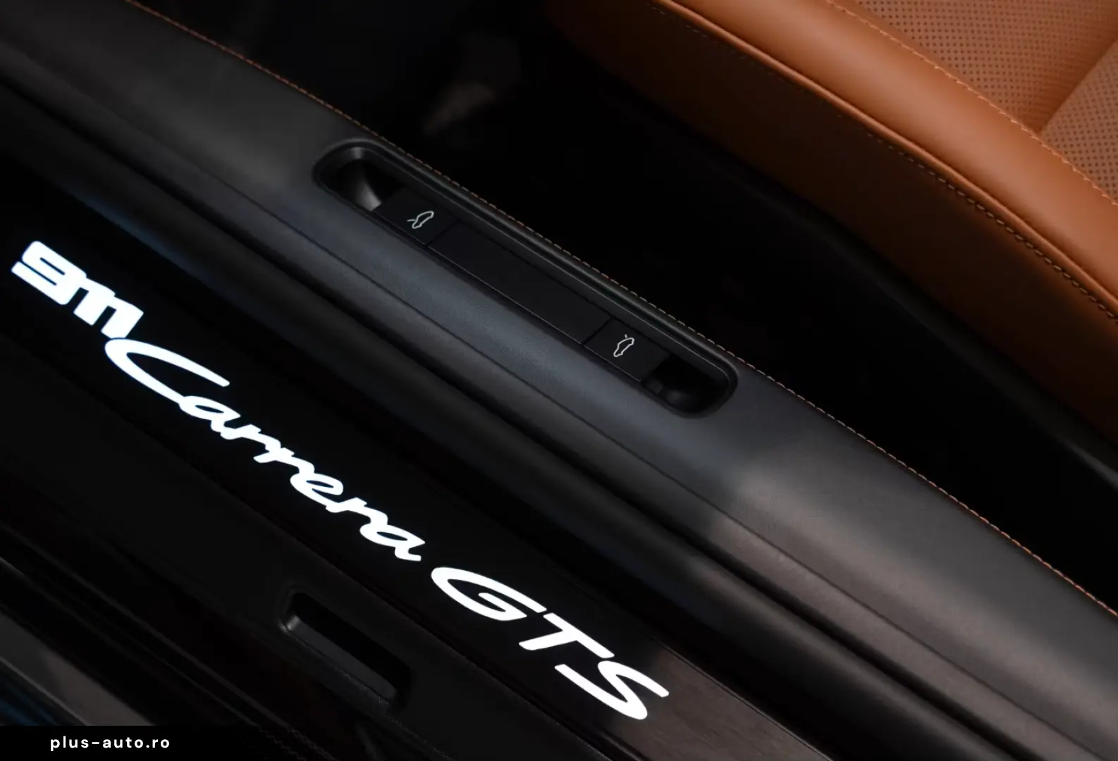 Porsche 992 911 Carrera GTS Cabrio Burmester