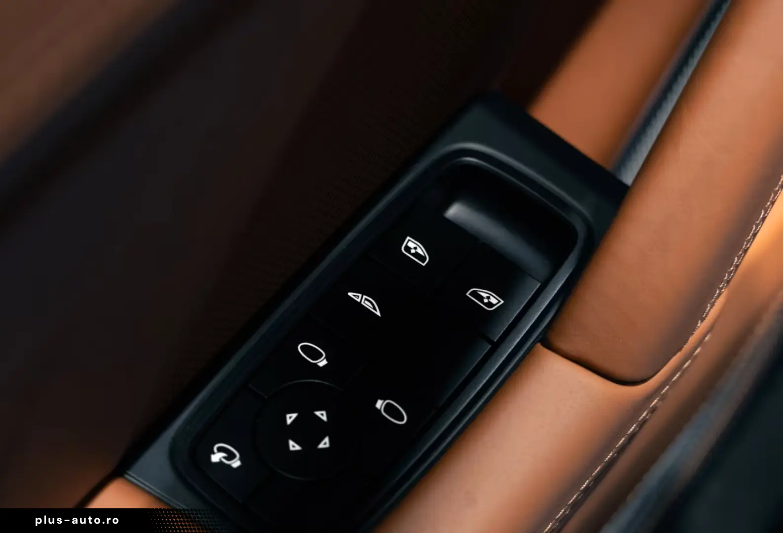 Porsche 992 911 Carrera GTS Cabrio Burmester