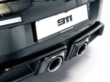 Porsche 992 911 Carrera GTS Cabrio Burmester