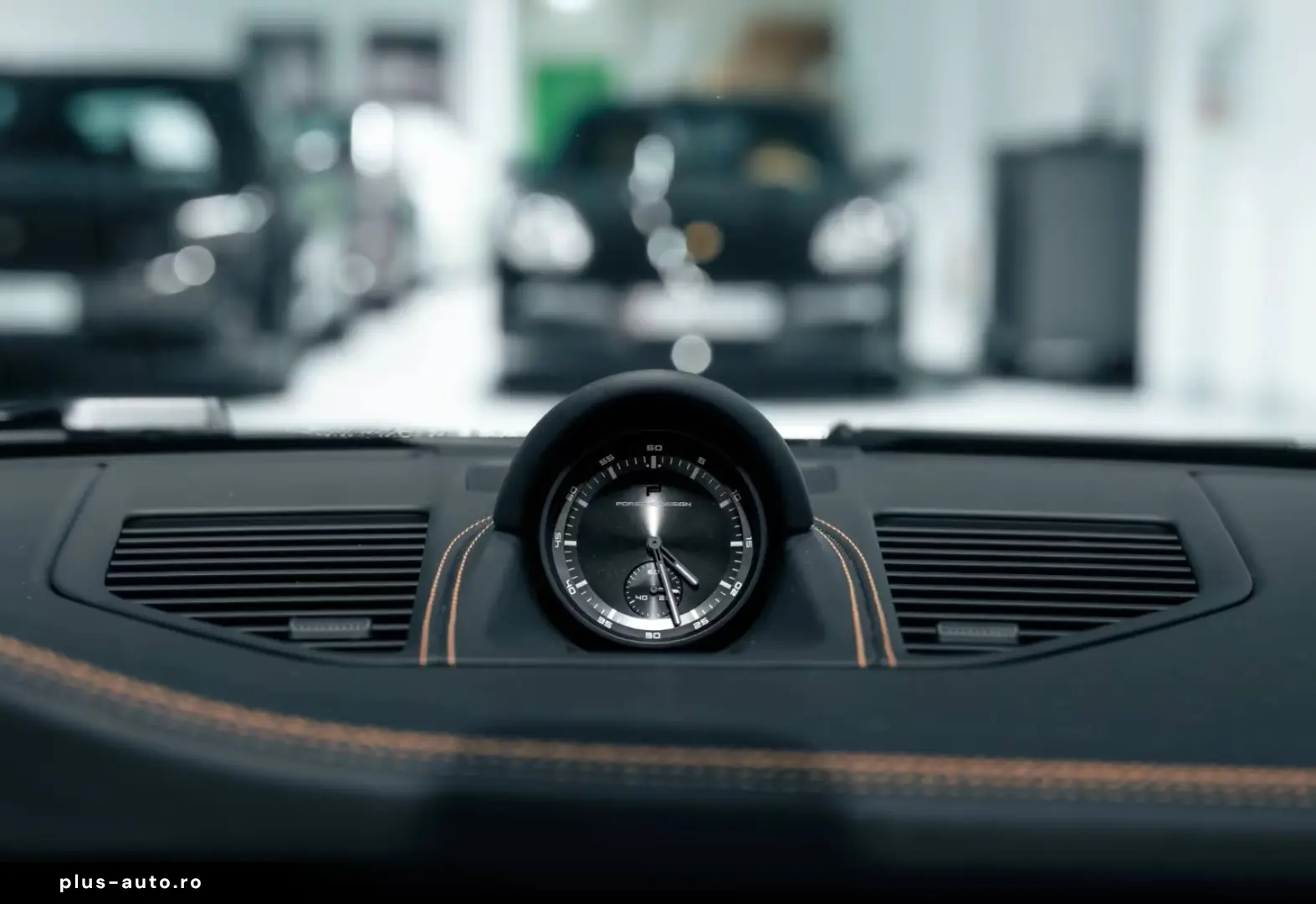 Porsche 992 911 Carrera GTS Cabrio Burmester