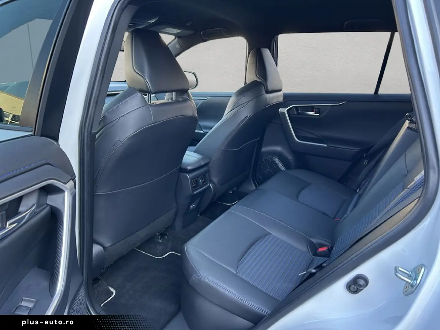 TOYOTA RAV 4 2.5 4x4 Hybrid Style Selection