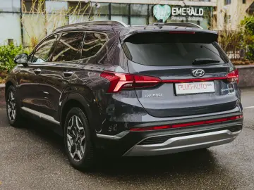 Hyundai Santfe Plug-in Hybrid Luxury