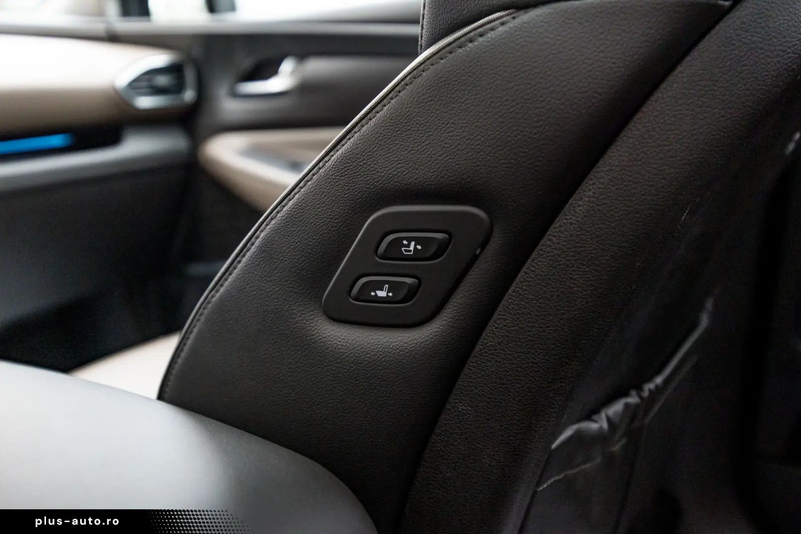 Hyundai Santfe Plug-in Hybrid Luxury