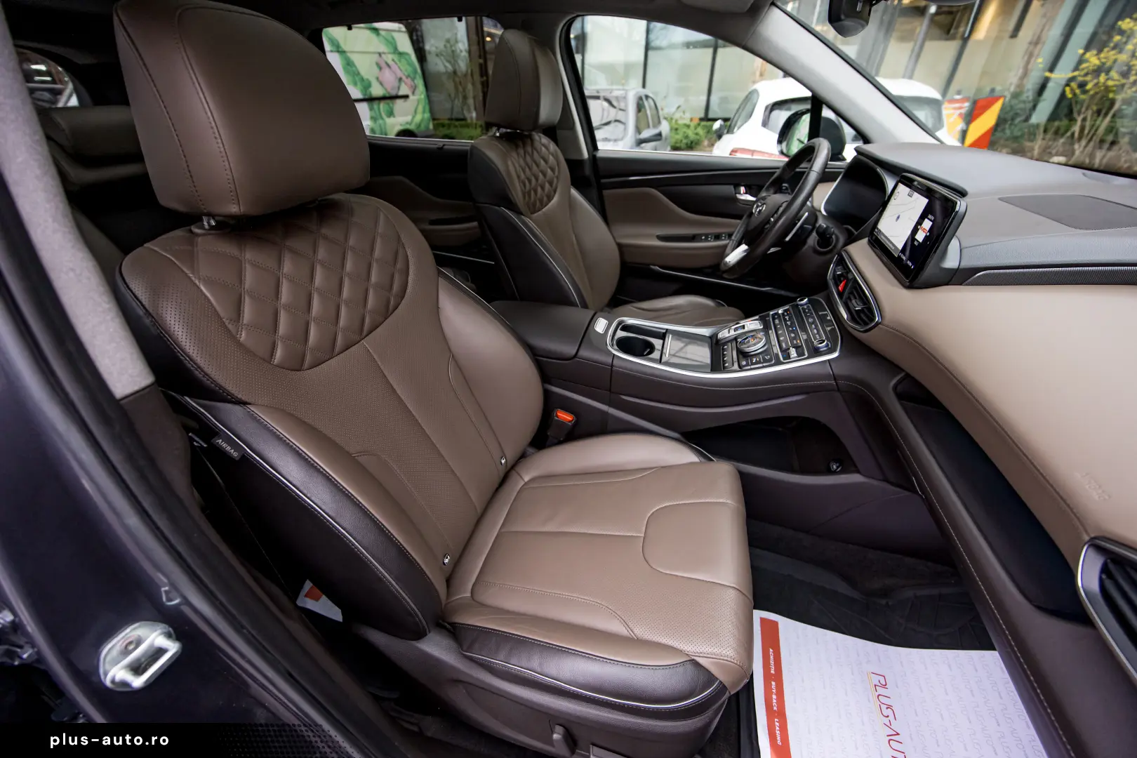 Hyundai Santfe Plug-in Hybrid Luxury