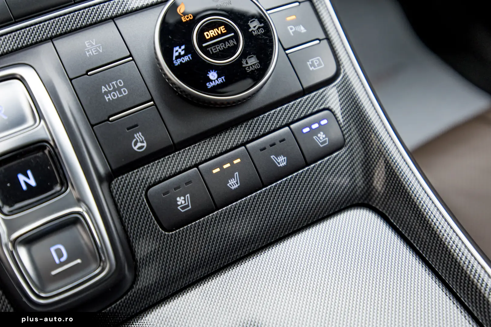 Hyundai Santfe Plug-in Hybrid Luxury