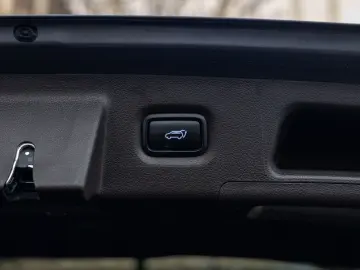 Hyundai Santfe Plug-in Hybrid Luxury