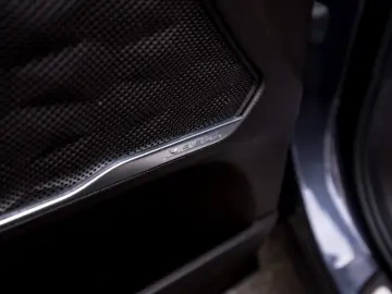 Hyundai Santfe Plug-in Hybrid Luxury