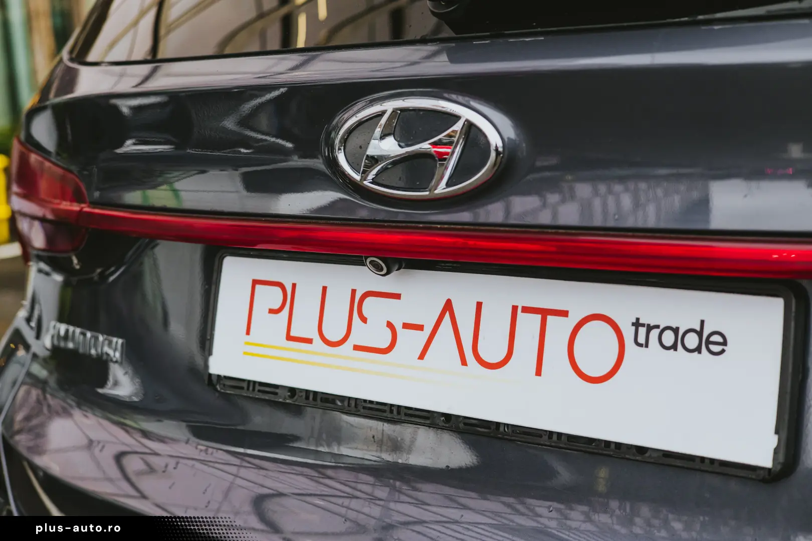 Hyundai Santfe Plug-in Hybrid Luxury