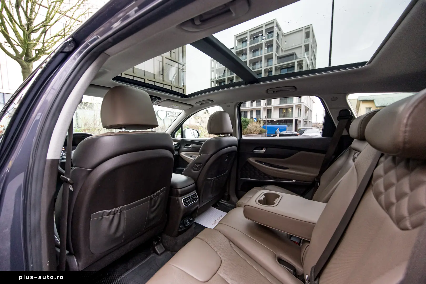 Hyundai Santfe Plug-in Hybrid Luxury