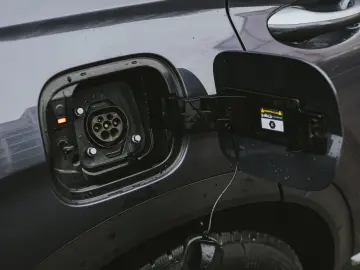 Hyundai Santfe Plug-in Hybrid Luxury