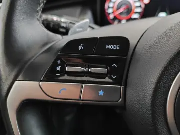 HYUNDAI TUCSON 1.6 T-GDI Trend LED Navi RFK ACC SHZ