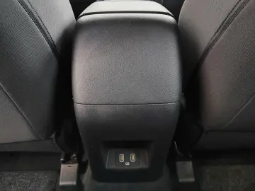 HYUNDAI TUCSON 1.6 T-GDI Trend LED Navi RFK ACC SHZ