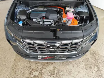 HYUNDAI TUCSON 1.6 T-GDI Trend LED Navi RFK ACC SHZ