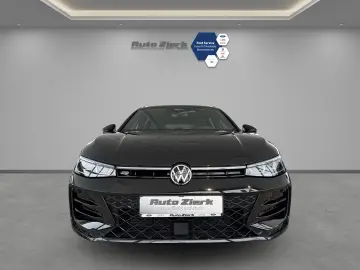 VW Passat Variant 2.0 TDI DSG R-line ACC MATRIX-LED