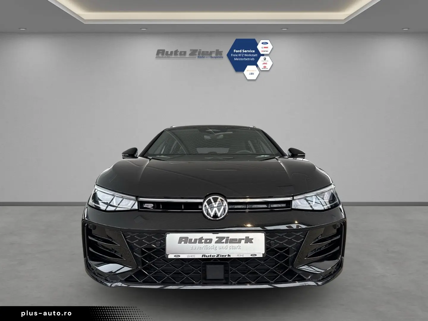 VW Passat Variant 2.0 TDI DSG R-line ACC MATRIX-LED