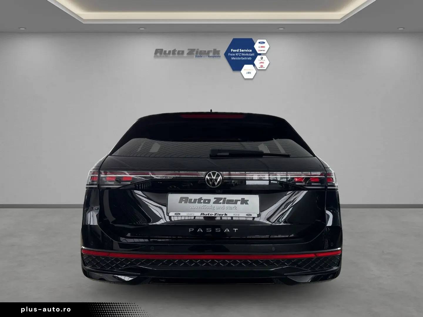 VW Passat Variant 2.0 TDI DSG R-line ACC MATRIX-LED