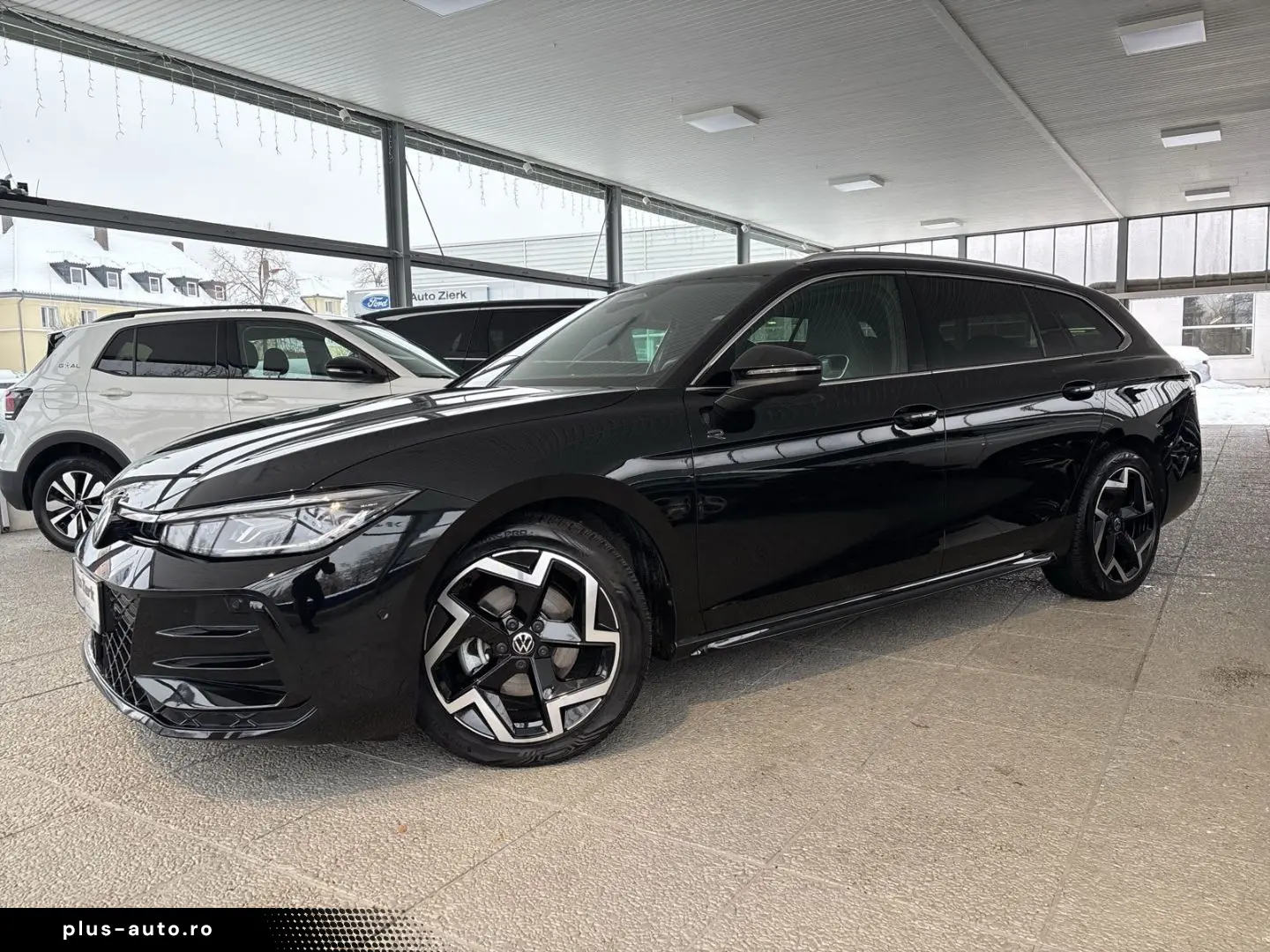 VW Passat Variant 2.0 TDI DSG R-line ACC MATRIX-LED