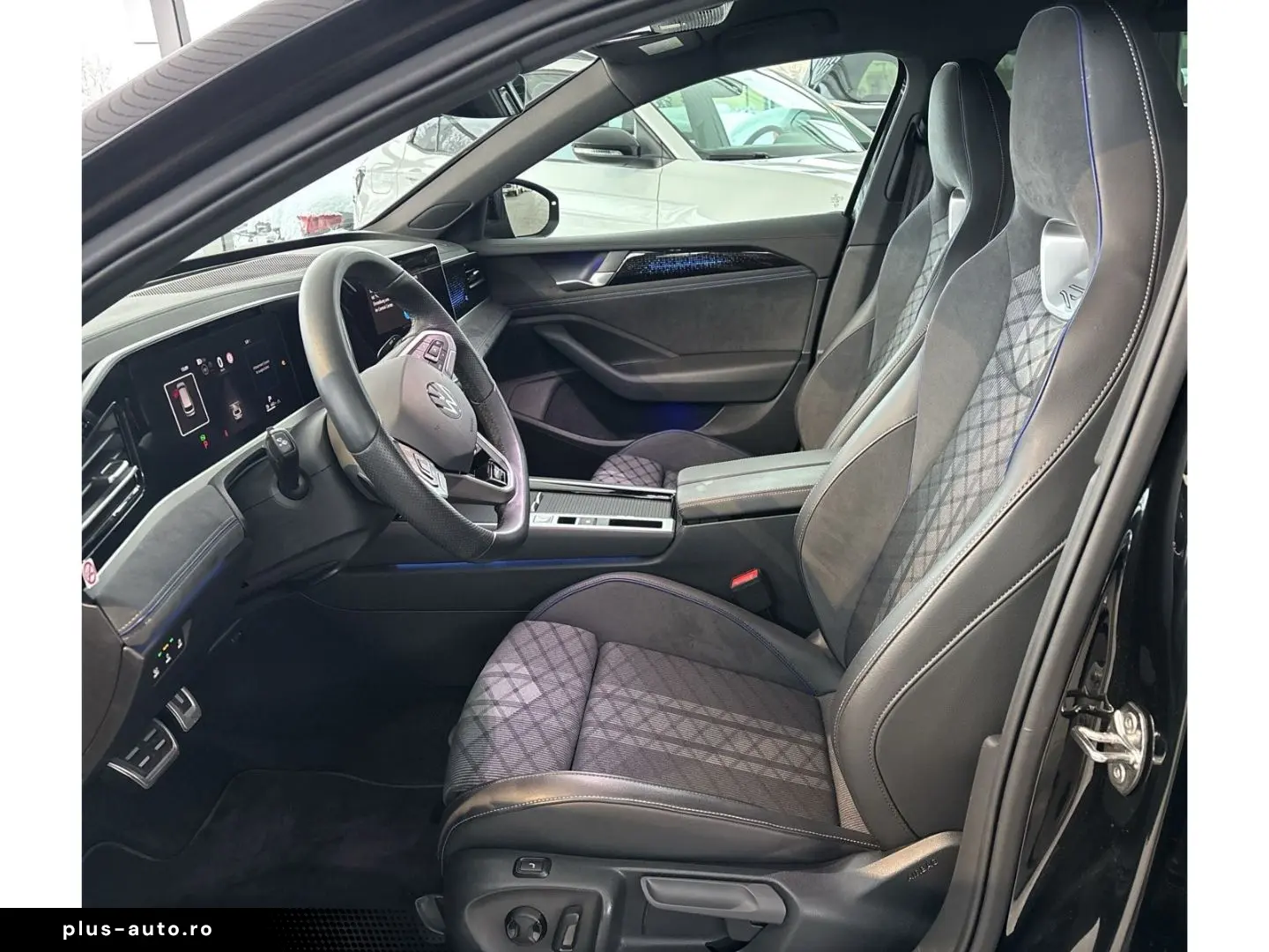 VW Passat Variant 2.0 TDI DSG R-line ACC MATRIX-LED