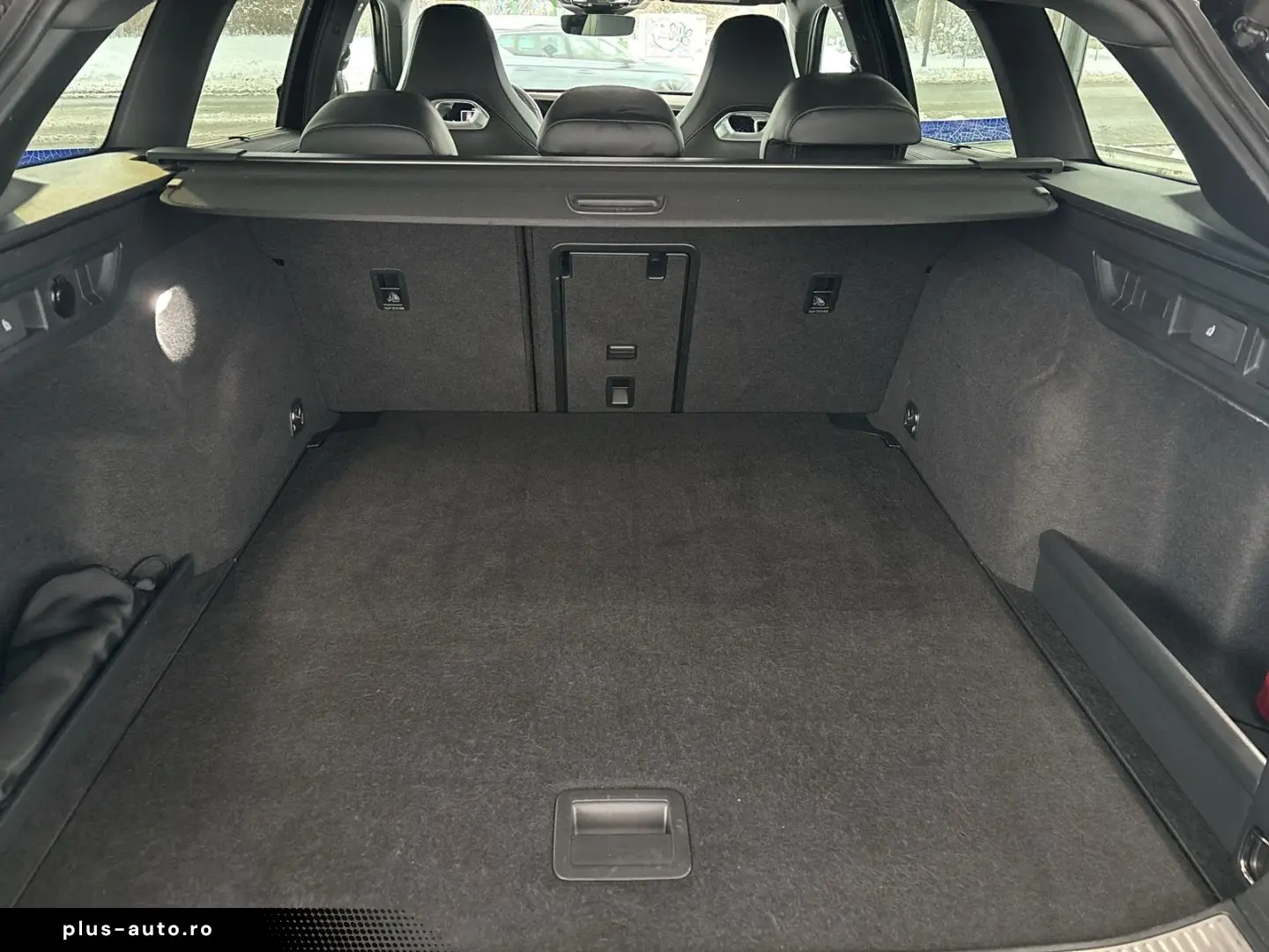 VW Passat Variant 2.0 TDI DSG R-line ACC MATRIX-LED