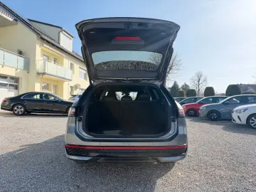 VW Passat 2.0 TDI R-Line ACC   Masaj    LED