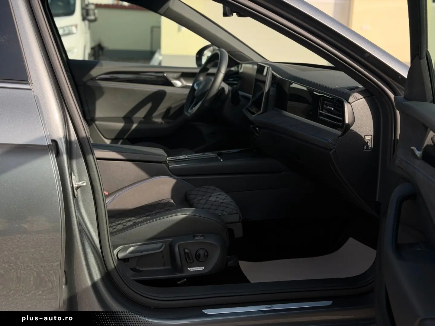 VW Passat 2.0 TDI R-Line ACC   Masaj    LED