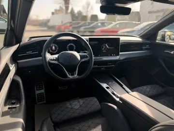 VW Passat 2.0 TDI R-Line ACC   Masaj    LED