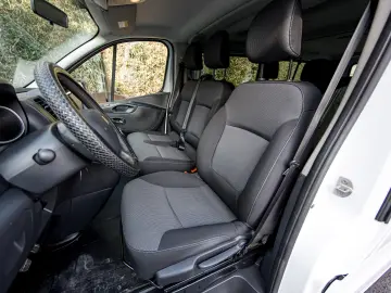 Renault Trafic L2H1 8 1 locuri Authentique