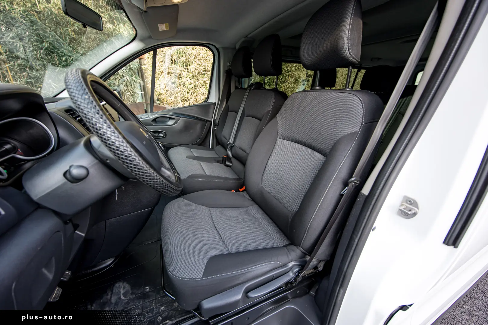 Renault Trafic L2H1 8 1 locuri Authentique