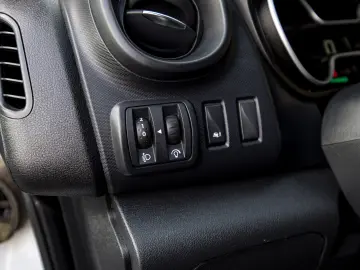 Renault Trafic L2H1 8 1 locuri Authentique