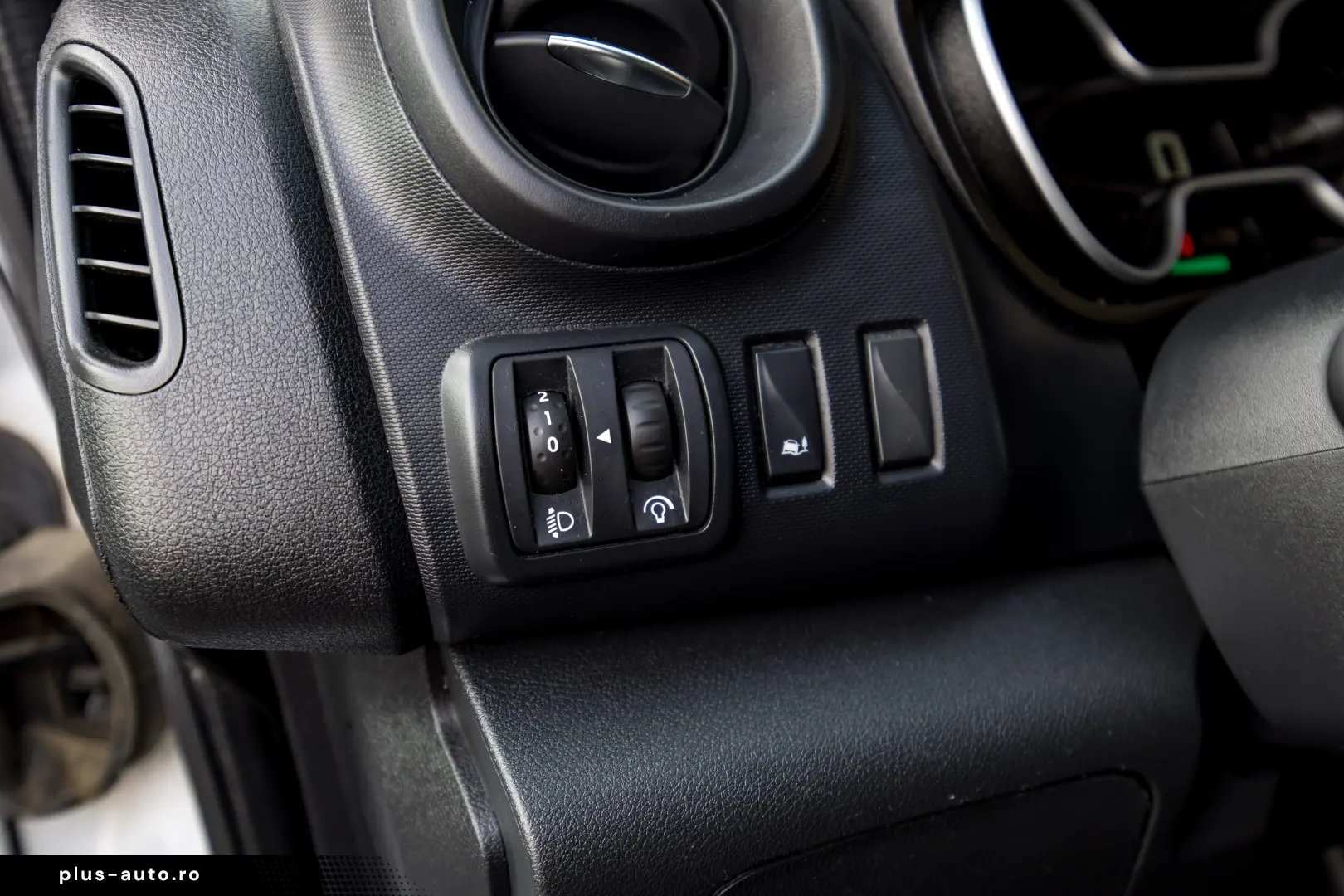 Renault Trafic L2H1 8 1 locuri Authentique