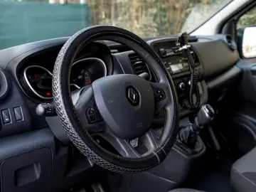 Renault Trafic L2H1 8 1 locuri Authentique