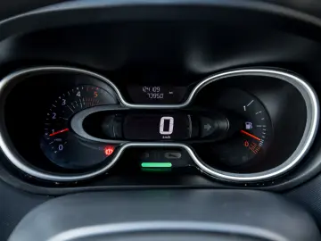 Renault Trafic L2H1 8 1 locuri Authentique