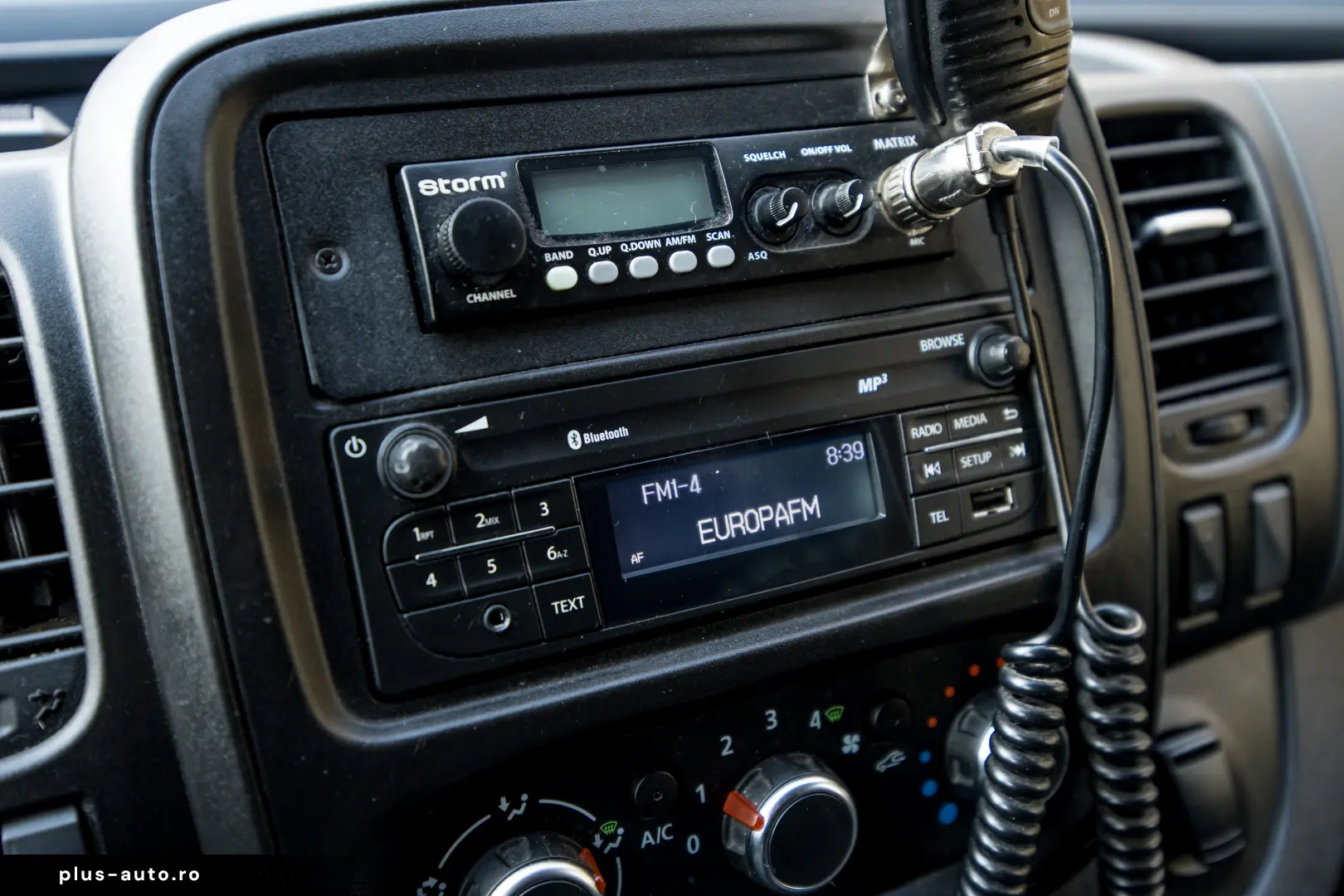 Renault Trafic L2H1 8 1 locuri Authentique