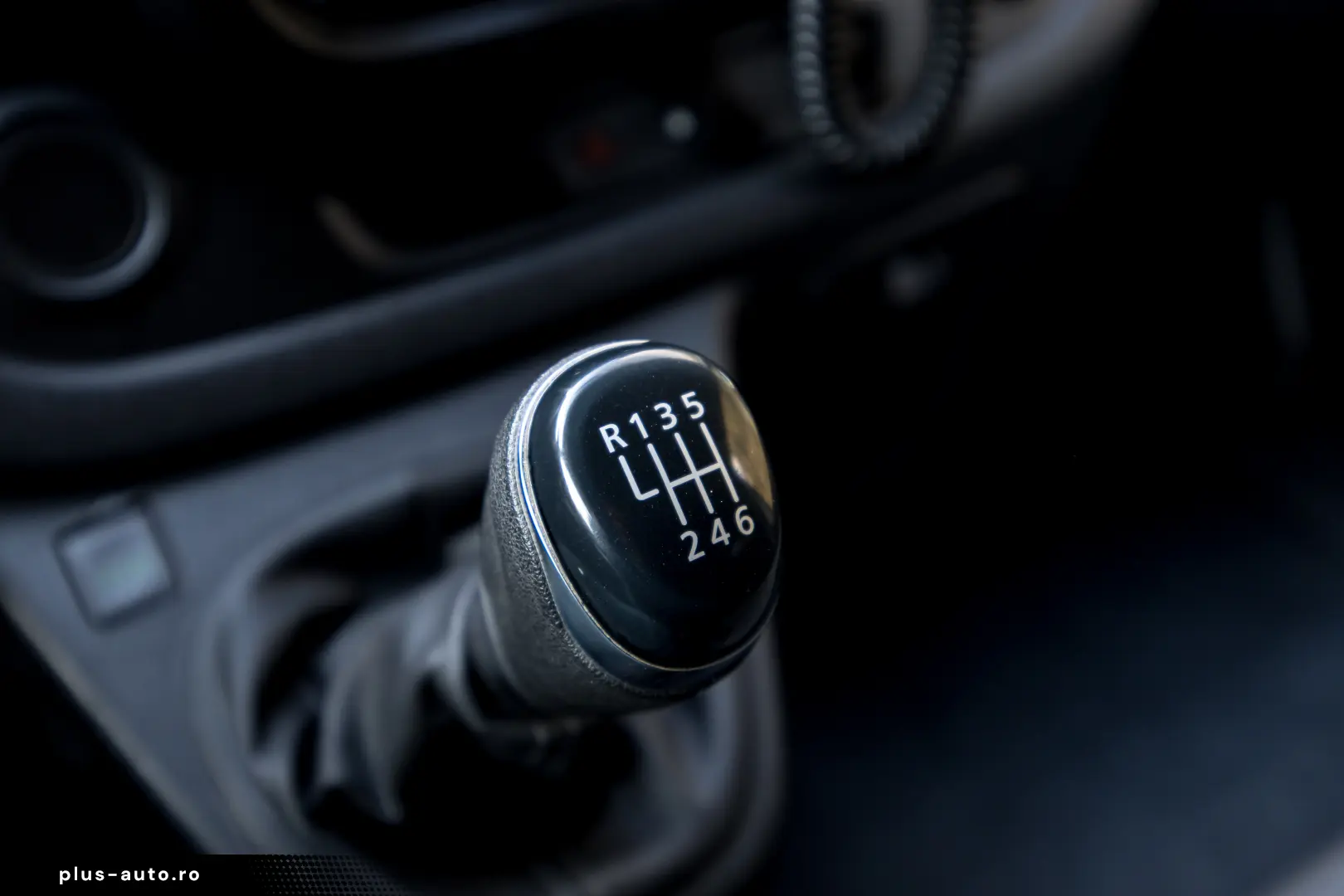 Renault Trafic L2H1 8 1 locuri Authentique