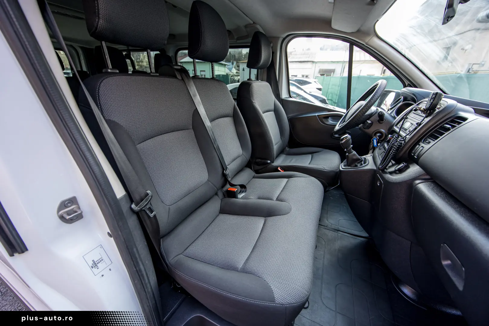 Renault Trafic L2H1 8 1 locuri Authentique