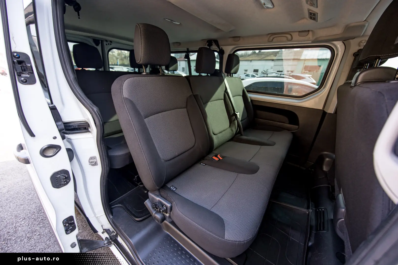 Renault Trafic L2H1 8 1 locuri Authentique