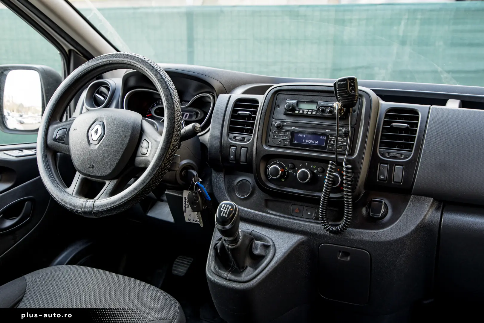 Renault Trafic L2H1 8 1 locuri Authentique