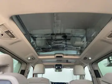 VW T7 Multivan 2.0 TDI Edition Life DSG PANO