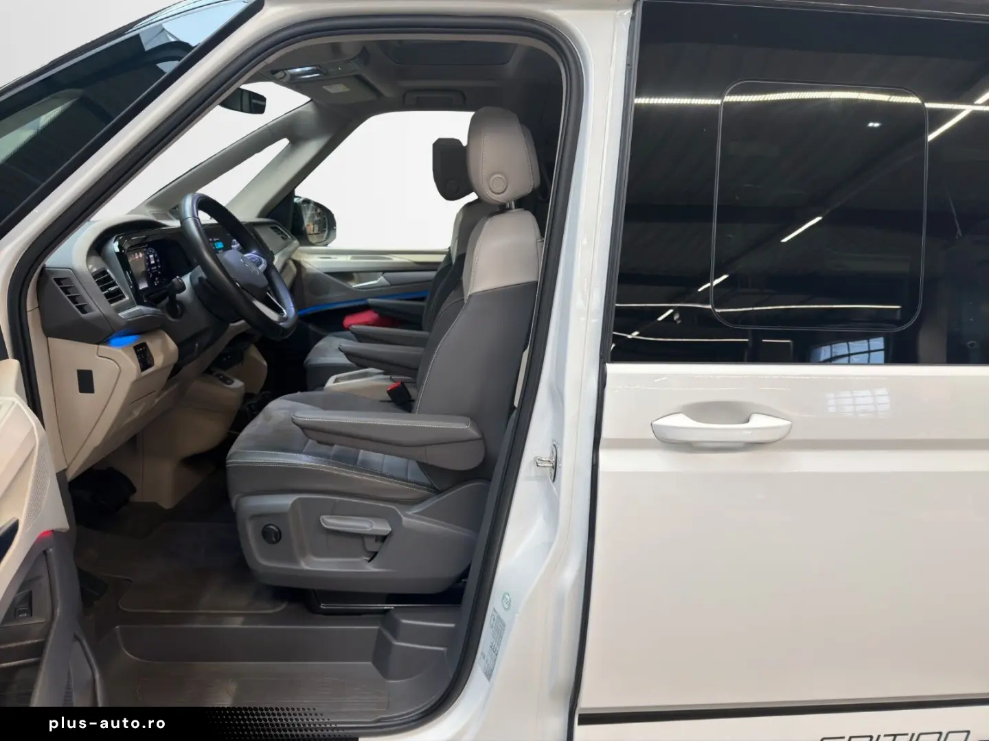 VW T7 Multivan Edition  ACC PANO