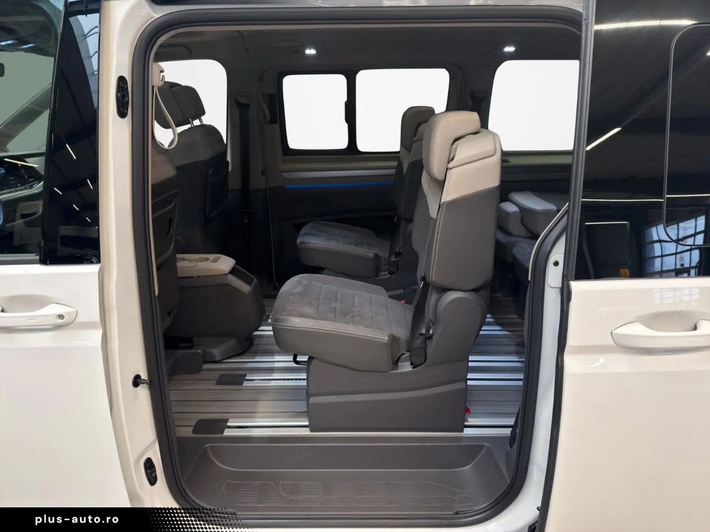 VW T7 Multivan Edition  ACC PANO