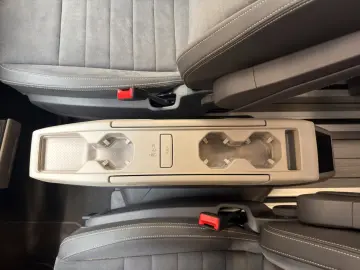 VW T7 Multivan Edition  ACC PANO