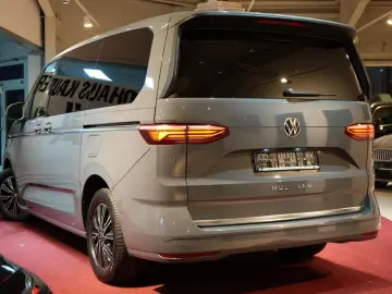 VW T7 Multivan 2.0 TDI Lang Style  7-locuri Navi panoramic