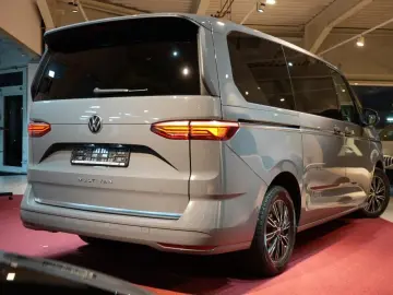 VW T7 Multivan 2.0 TDI Lang Style  7-locuri Navi panoramic