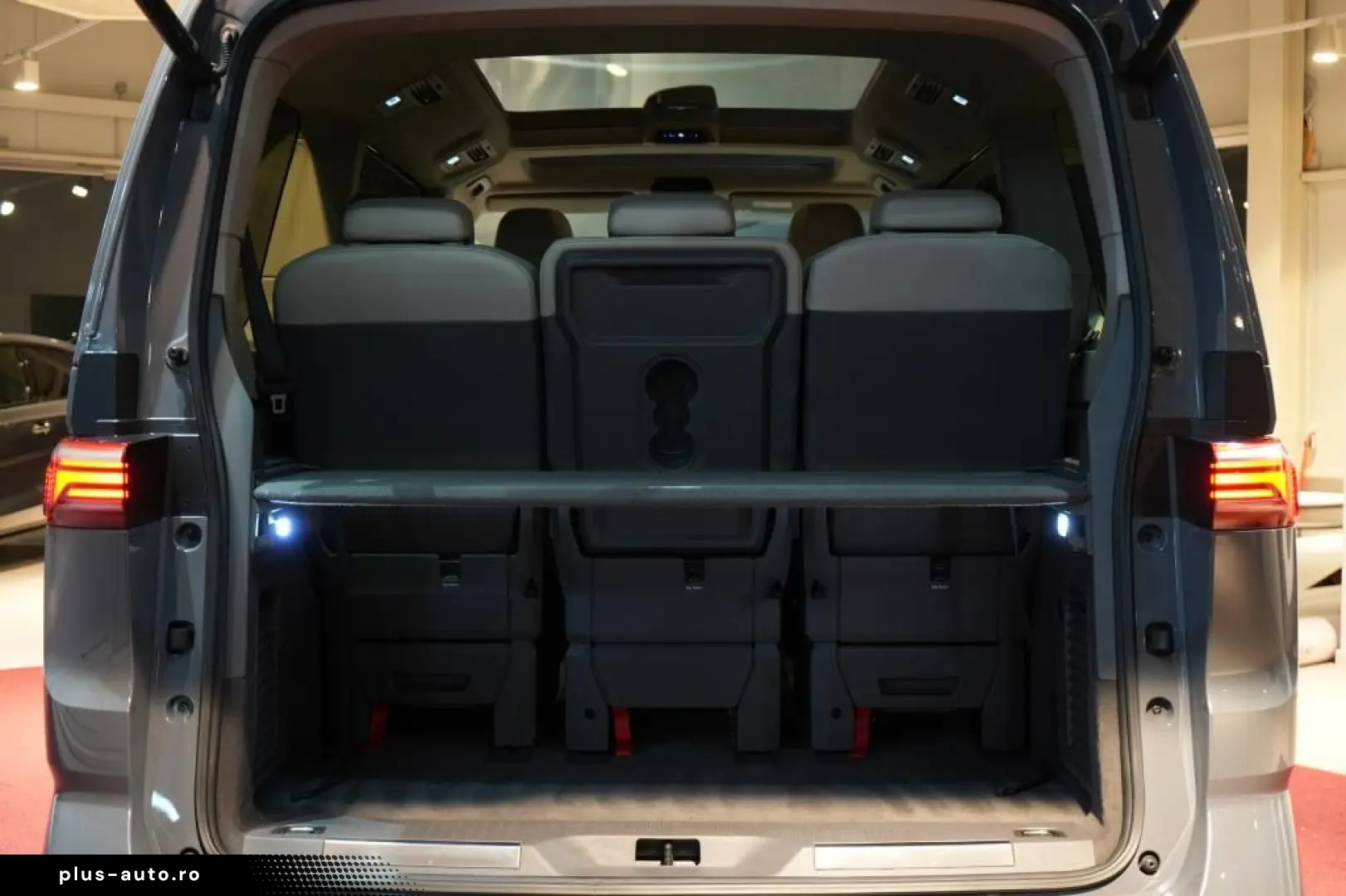 VW T7 Multivan 2.0 TDI Lang Style  7-locuri Navi panoramic