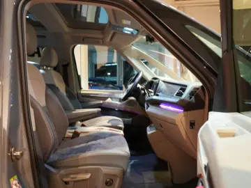 VW T7 Multivan 2.0 TDI Lang Style  7-locuri Navi panoramic