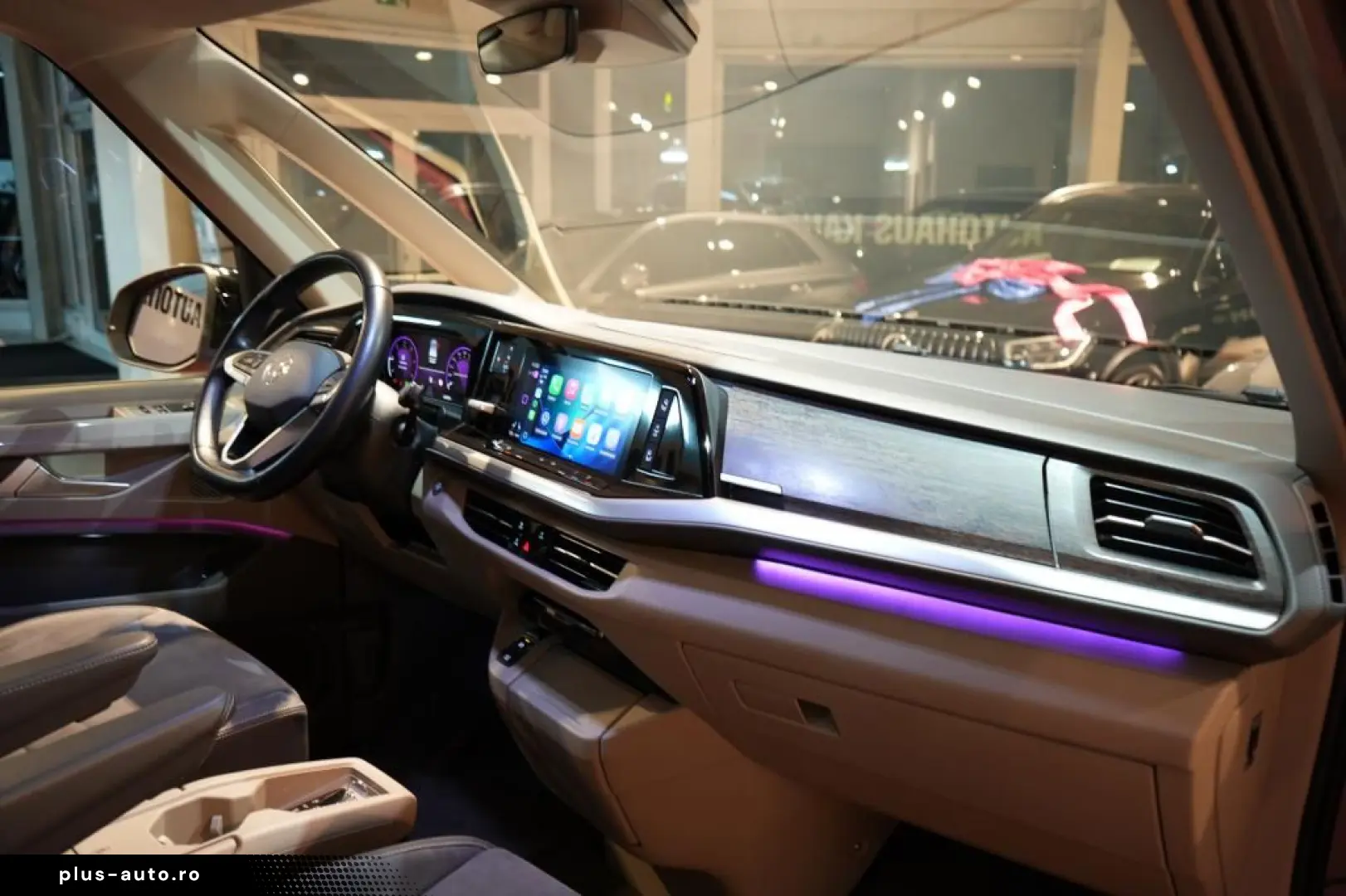 VW T7 Multivan 2.0 TDI Lang Style  7-locuri Navi panoramic