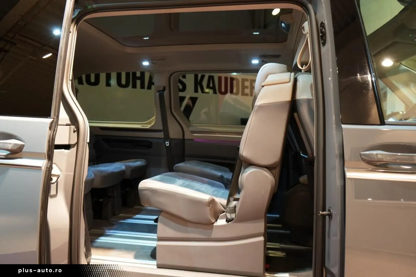 VW T7 Multivan 2.0 TDI Lang Style  7-locuri Navi panoramic